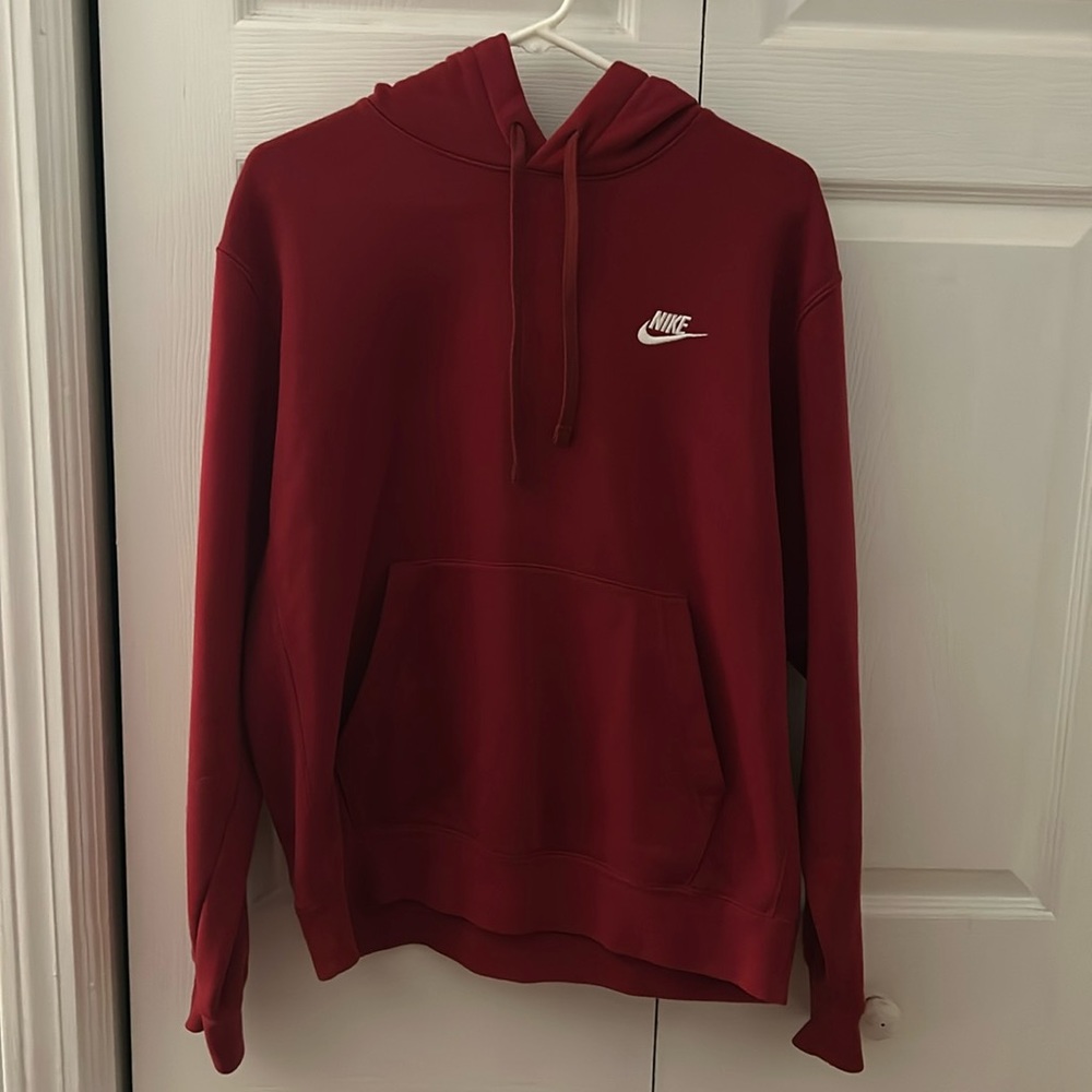 Nike men’s hoodie, maroon, size medium